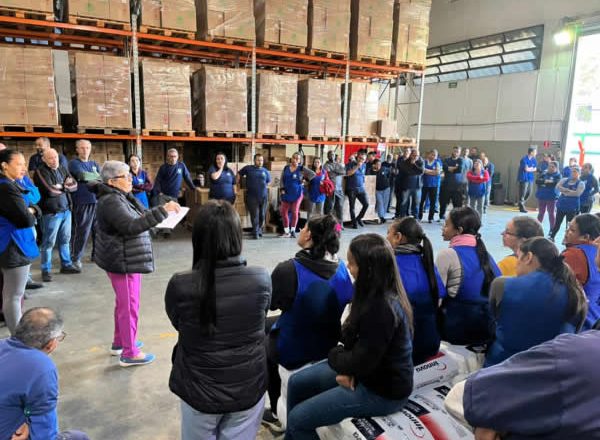 ASSEMBLEIA COM OS TRABALHADORES E TRABALHADORAS DA MONTE LIBANO