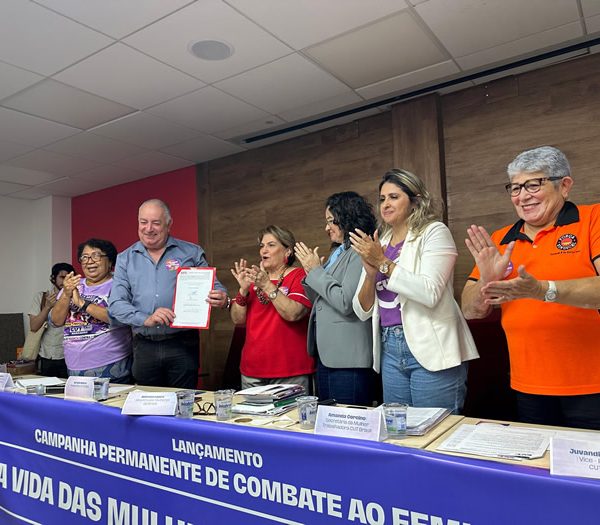 Seminário de Lançamento da Campanha Permanente da CUT de Combate ao Feminicídio